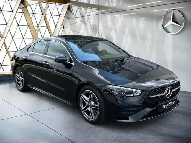 Mercedes-Benz CLA 200