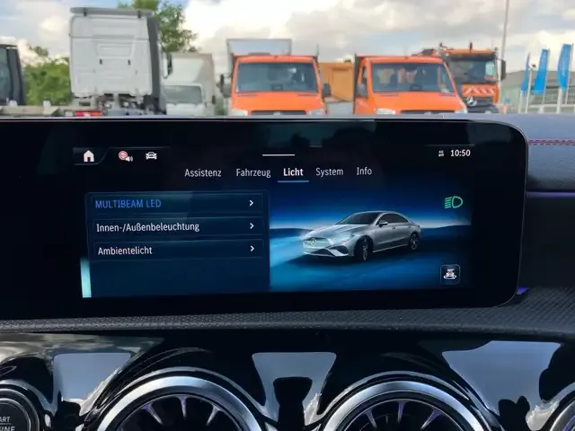 Mercedes-Benz CLA 200
