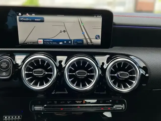 Mercedes-Benz CLA 200