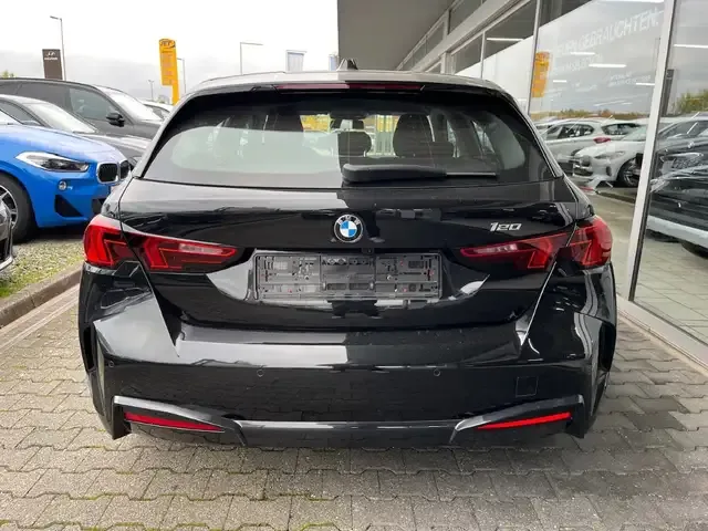 BMW 120