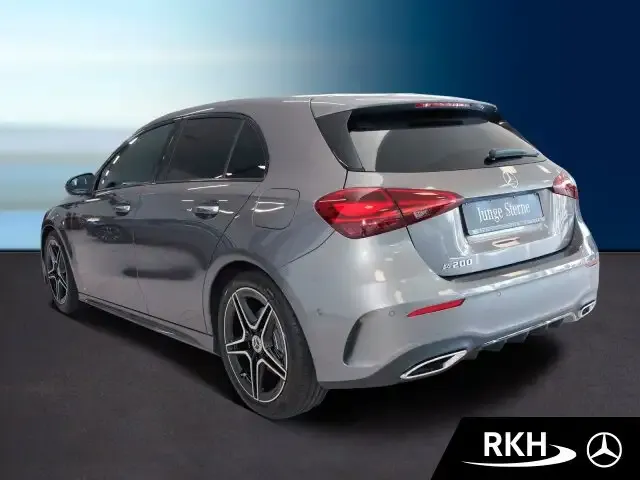 Mercedes-Benz A 200