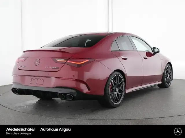 Mercedes-Benz CLA 45 AMG