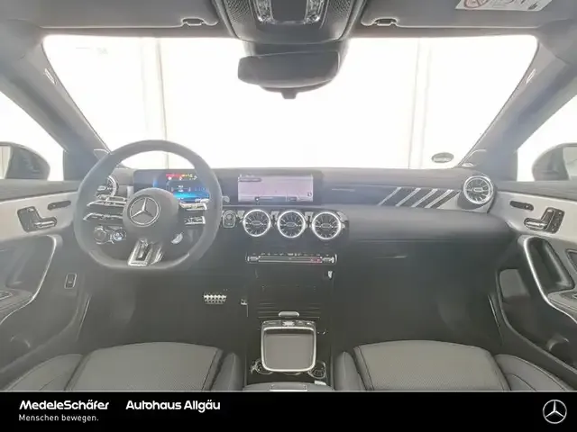 Mercedes-Benz CLA 45 AMG