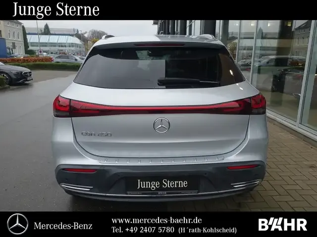 Mercedes-Benz EQA 250