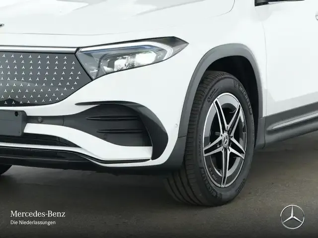 Mercedes-Benz EQB 300