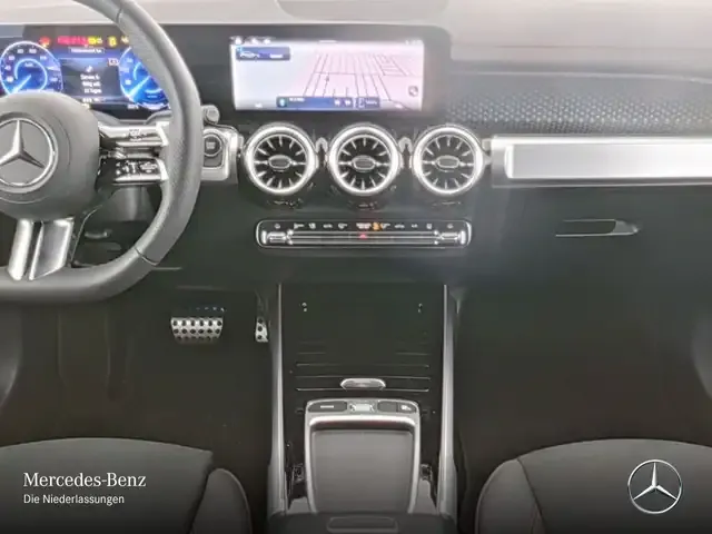 Mercedes-Benz EQB 300