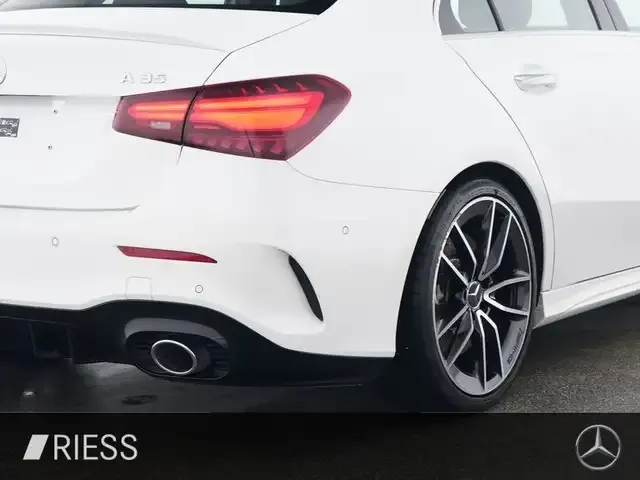 Mercedes-Benz A 35 AMG