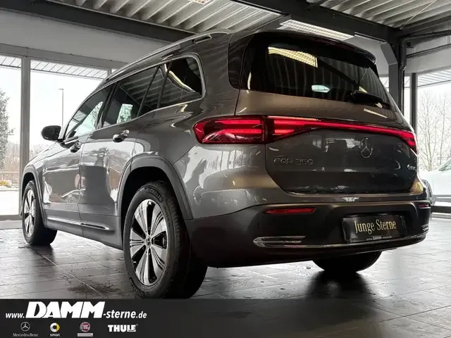 Mercedes-Benz EQB 350