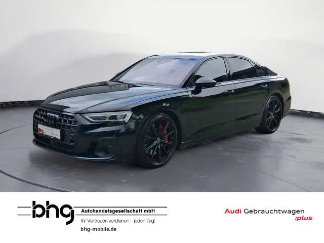 Audi S8