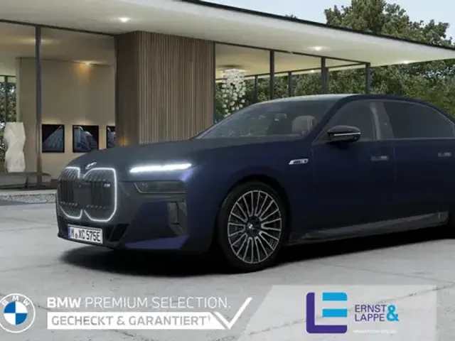 BMW i7