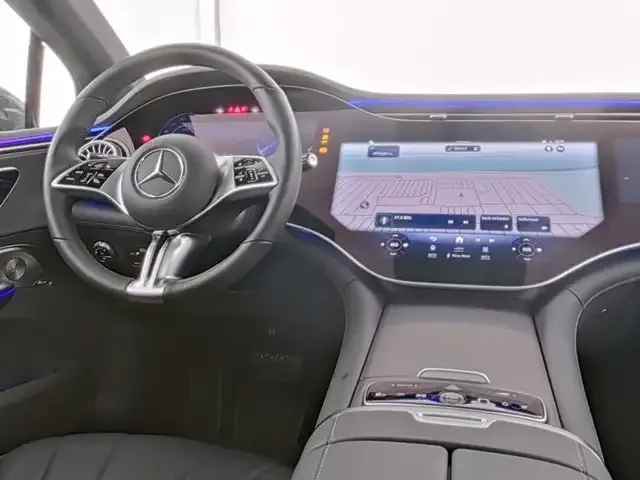 Mercedes-Benz EQE 300