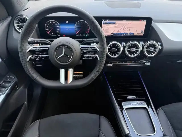 Mercedes-Benz GLA 200