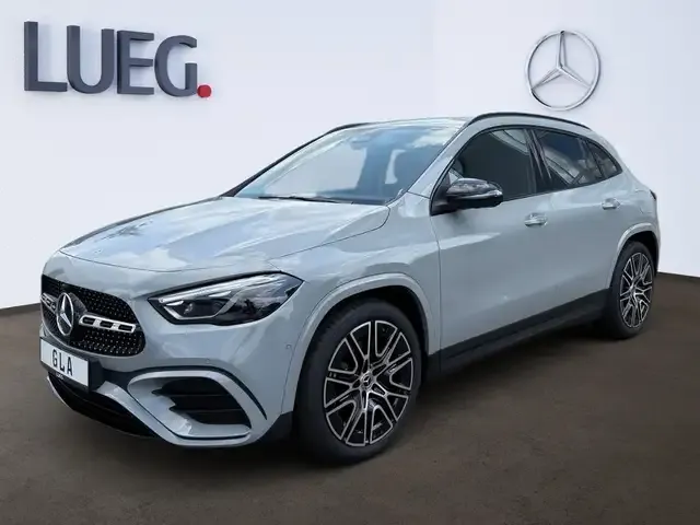 Mercedes-Benz GLA 200