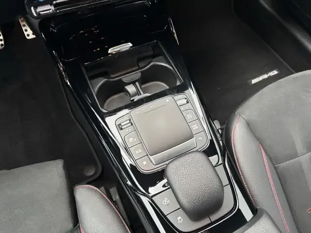 Mercedes-Benz A 35 AMG