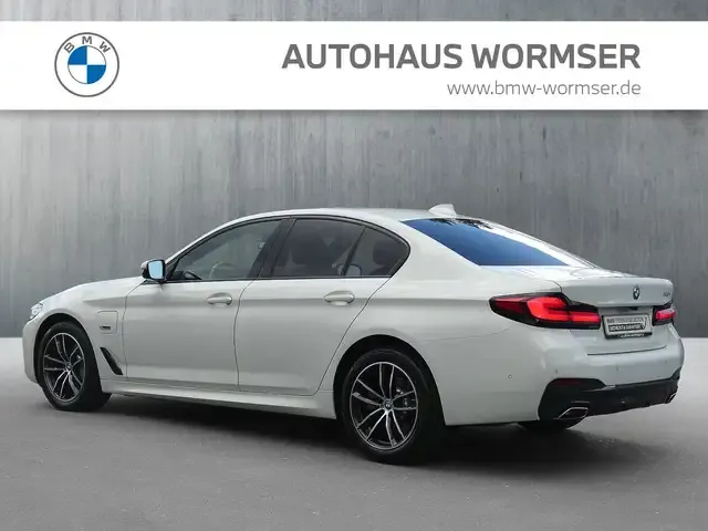BMW 530