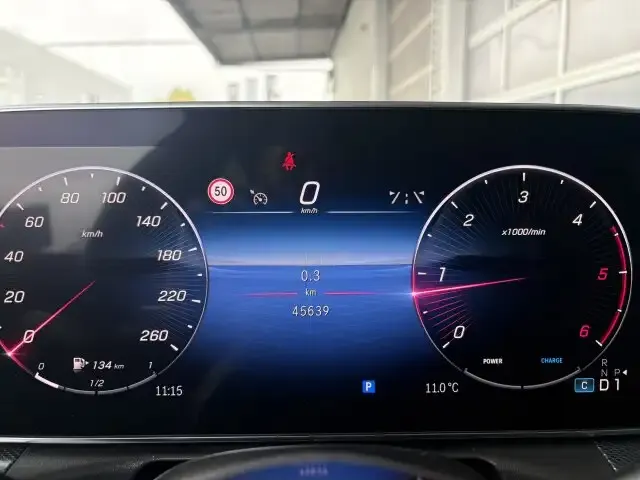 Mercedes-Benz C 220