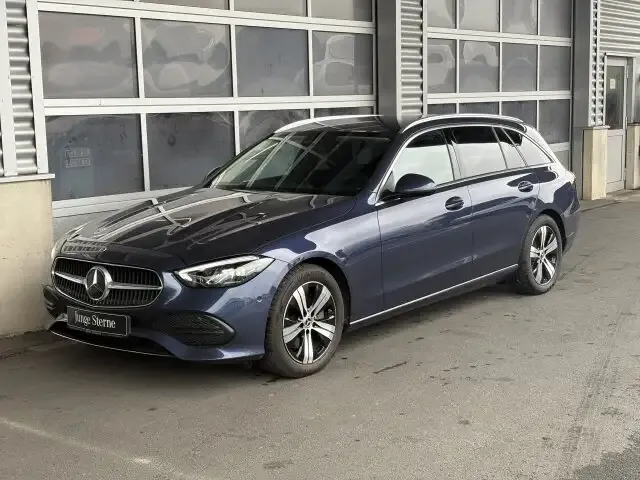 Mercedes-Benz C 220