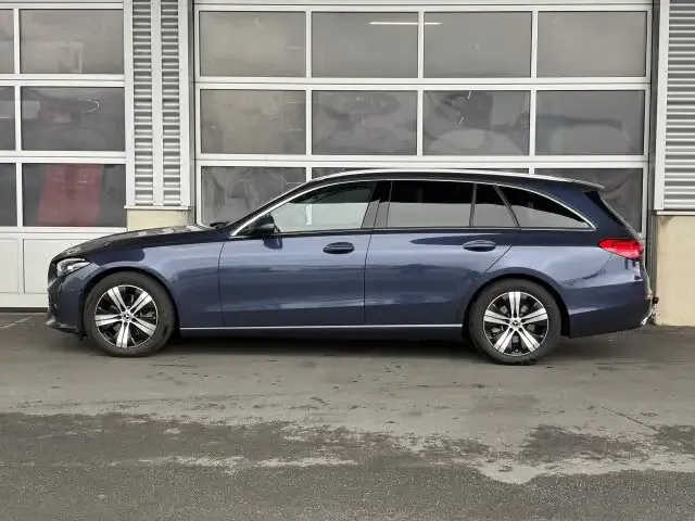 Mercedes-Benz C 220