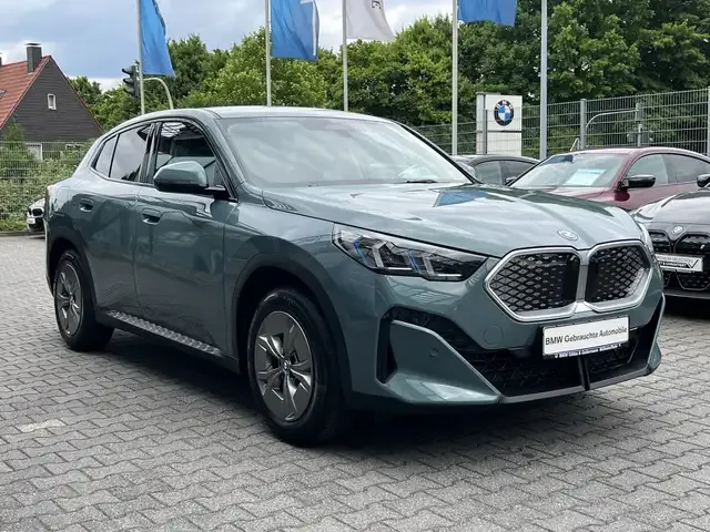 BMW iX2