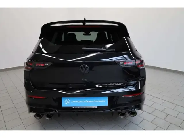 Volkswagen Golf R