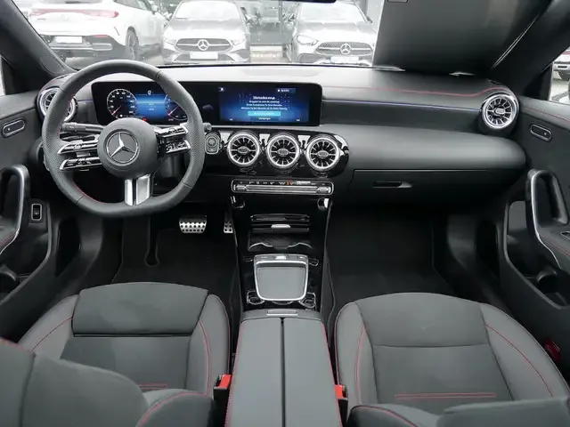 Mercedes-Benz CLA 180