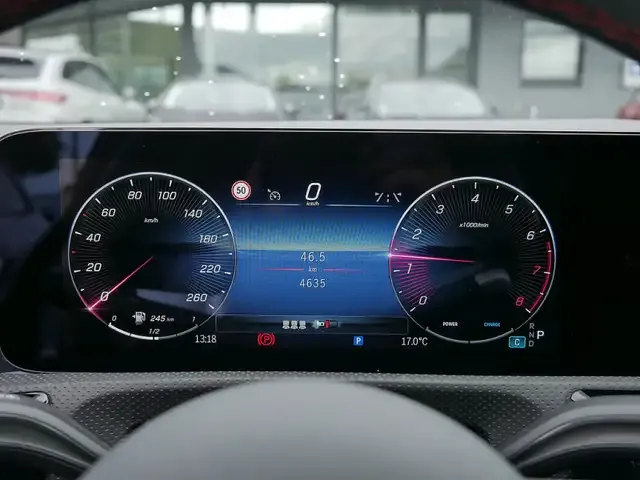 Mercedes-Benz CLA 180
