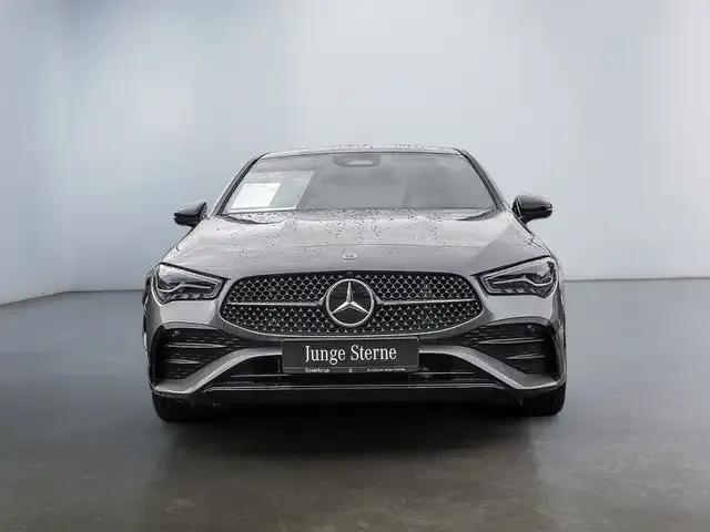 Mercedes-Benz CLA 180