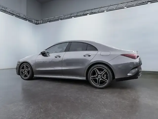 Mercedes-Benz CLA 180