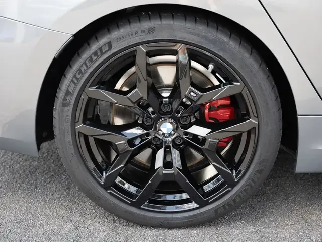 BMW 340