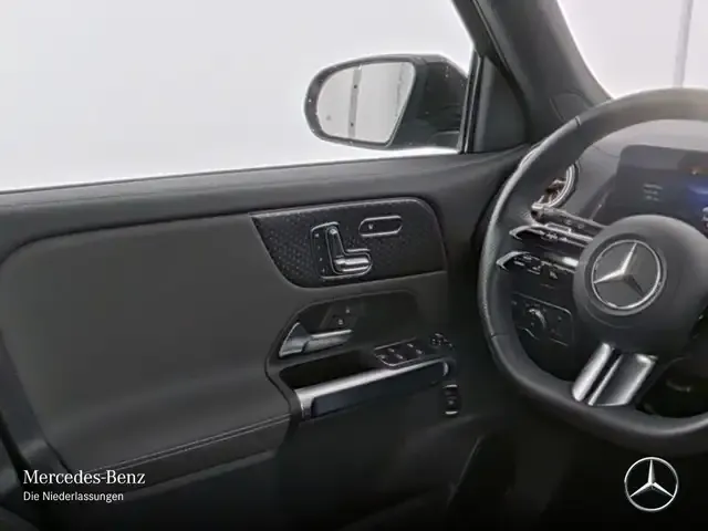 Mercedes-Benz EQB 250
