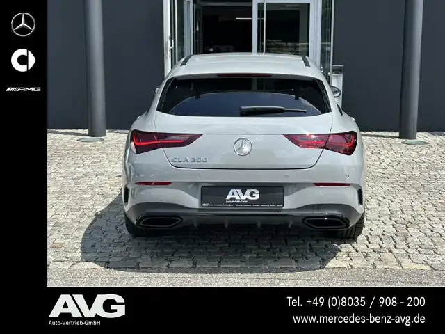 Mercedes-Benz CLA 200