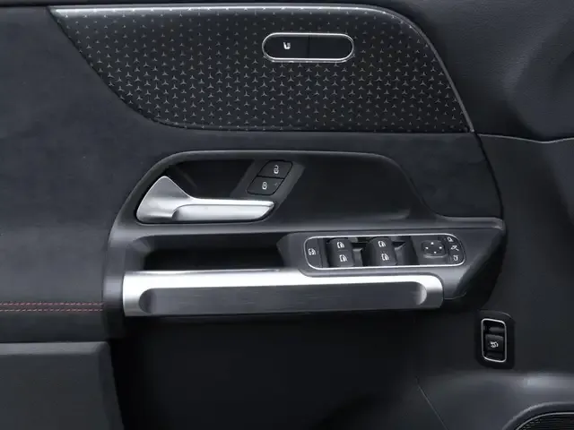 Mercedes-Benz GLB 250