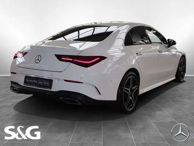 Mercedes-Benz CLA 200