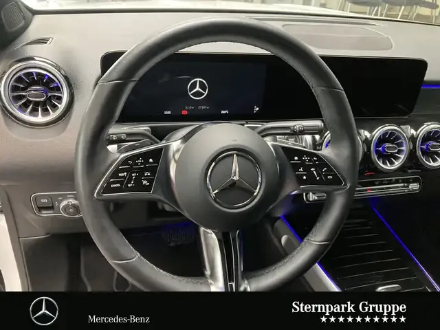 Mercedes-Benz EQB 300