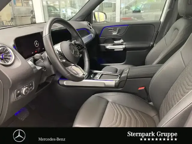 Mercedes-Benz EQB 300
