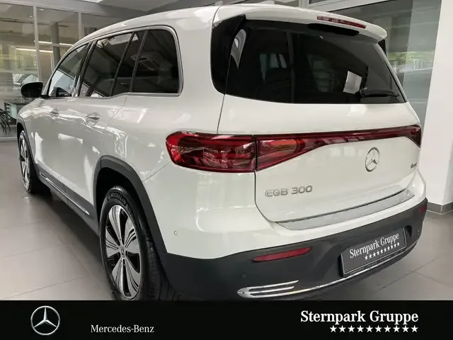Mercedes-Benz EQB 300