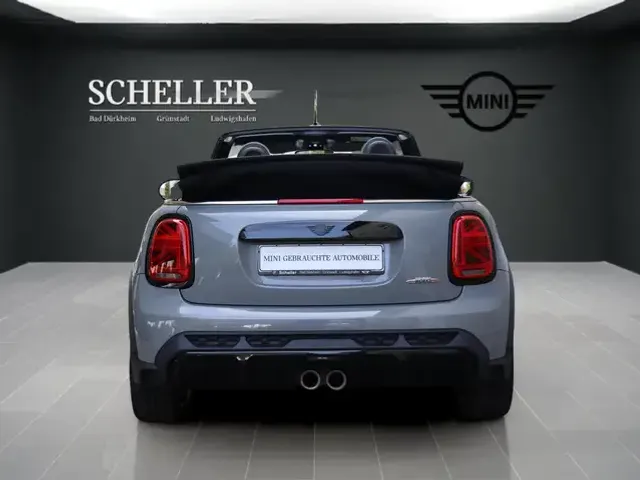 MINI John Cooper Works Cabrio