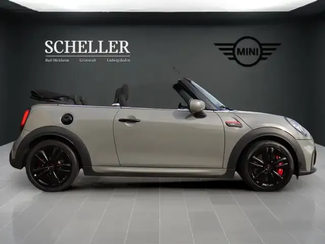 MINI John Cooper Works Cabrio