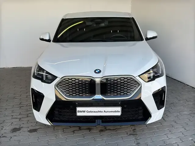 BMW iX2