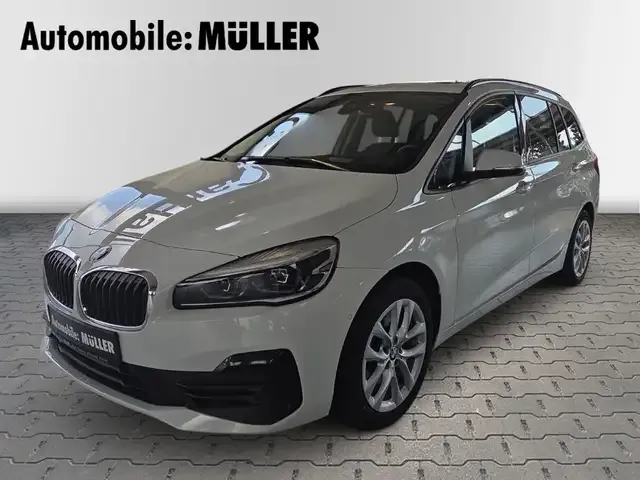 BMW 218