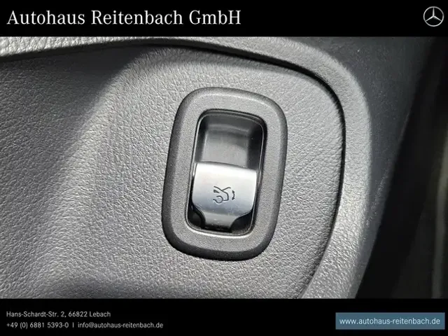 Mercedes-Benz CLE 300