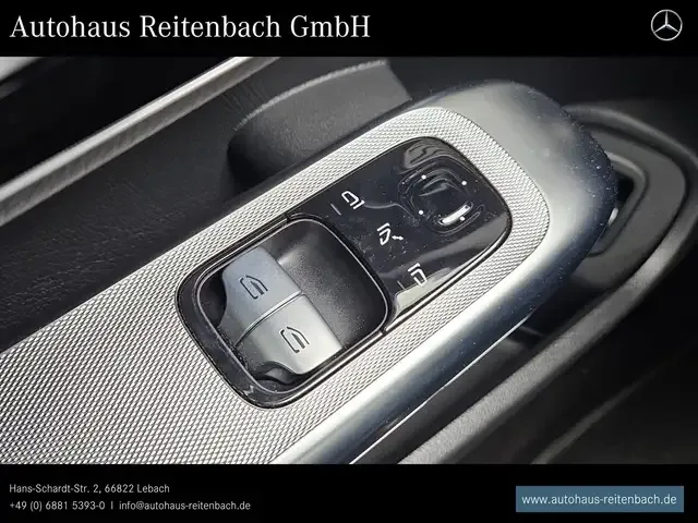 Mercedes-Benz CLE 300