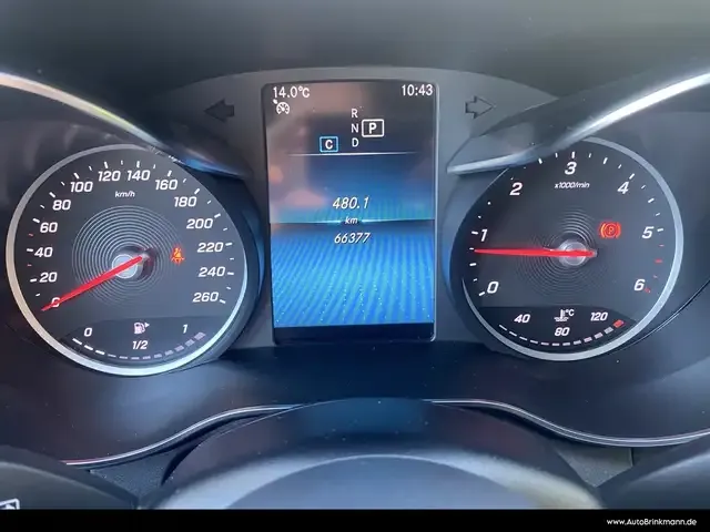 Mercedes-Benz C 220