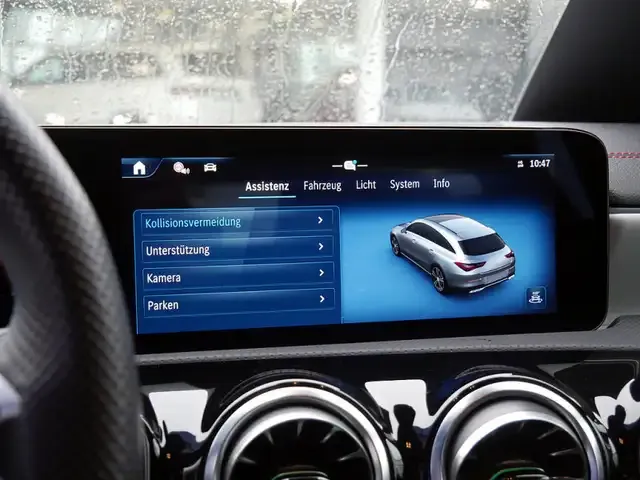 Mercedes-Benz CLA 200