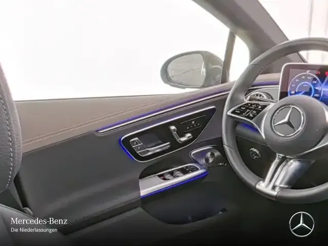 Mercedes-Benz EQE 300