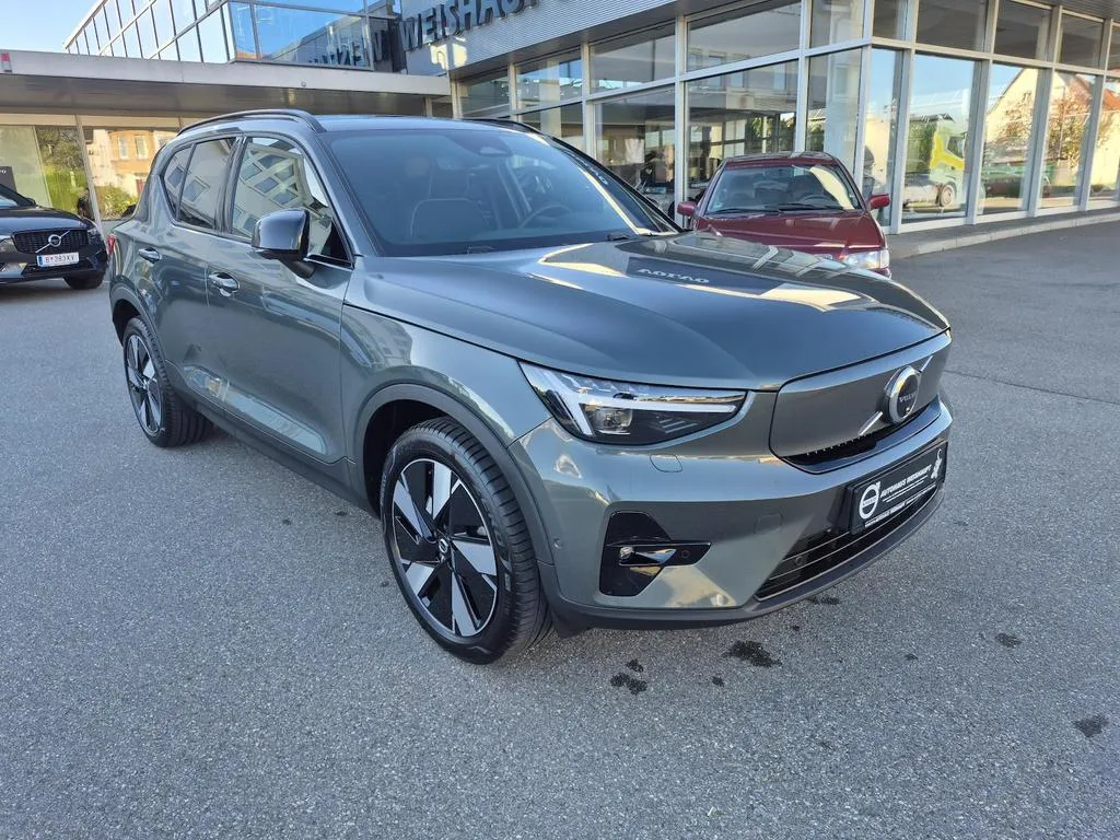 Volvo EX40