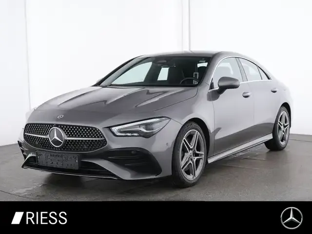 Mercedes-Benz CLA 220