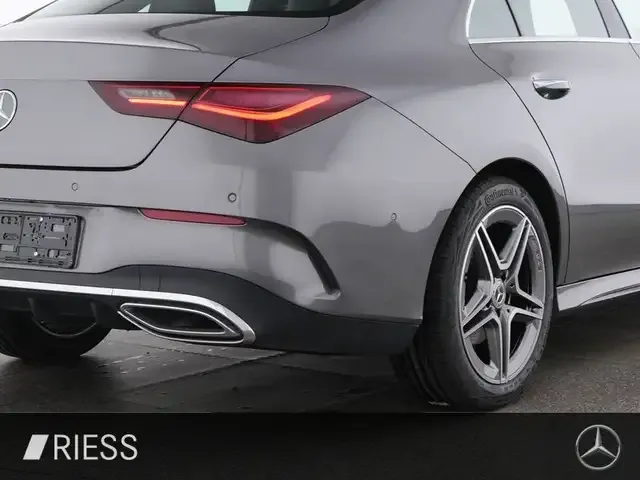 Mercedes-Benz CLA 220