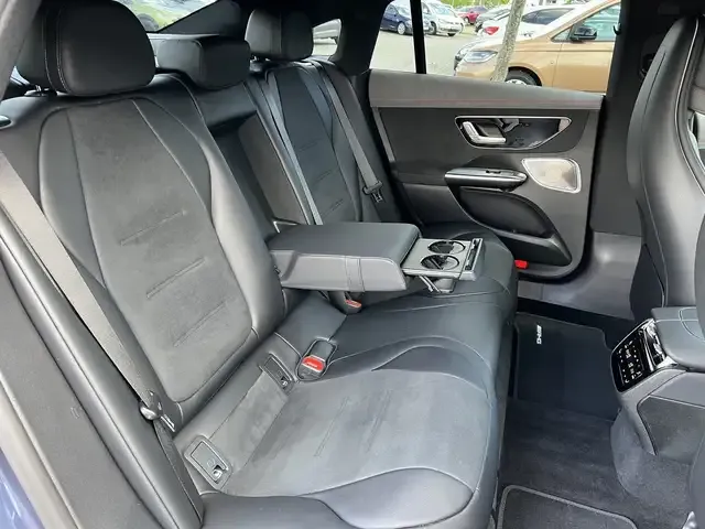 Mercedes-Benz EQE 300