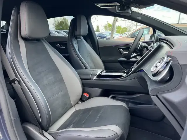 Mercedes-Benz EQE 300